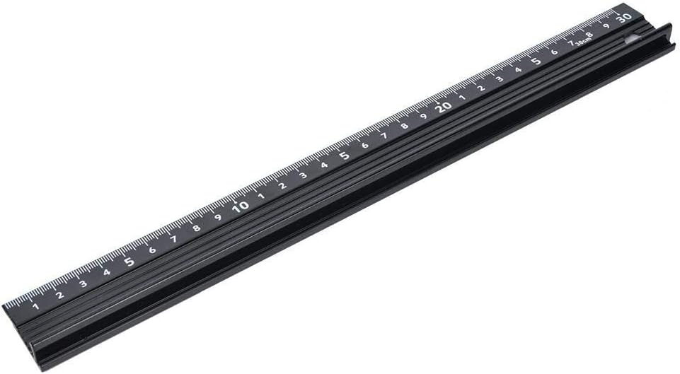 L-Type Règle de Coupe En Alliage D'aluminium en Métal Artisanat Règle de Sécurité Mesure Rédaction Outil Avec Bande en Caoutchouc pour Mesurer Le Cuir(L-Type 30cm)