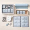 Sleeves, rangements, tapis de jeu : protéger sa ludothèque sans se ruiner