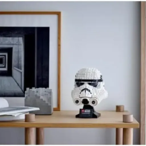 Test LEGO Casque de Stormtrooper : une bonne pièce de déco pour fans de Star Wars patients