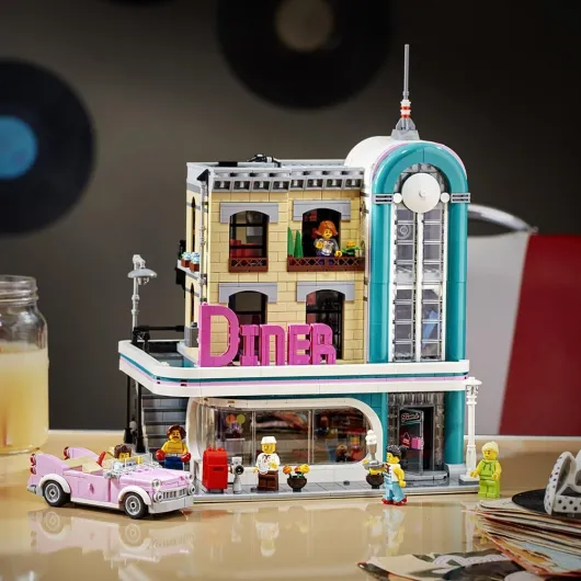 Creator Expert Downtown Diner 10260 Building Kit, Model Set and Assembly Toy for Kids and Adults (2480 Piece)