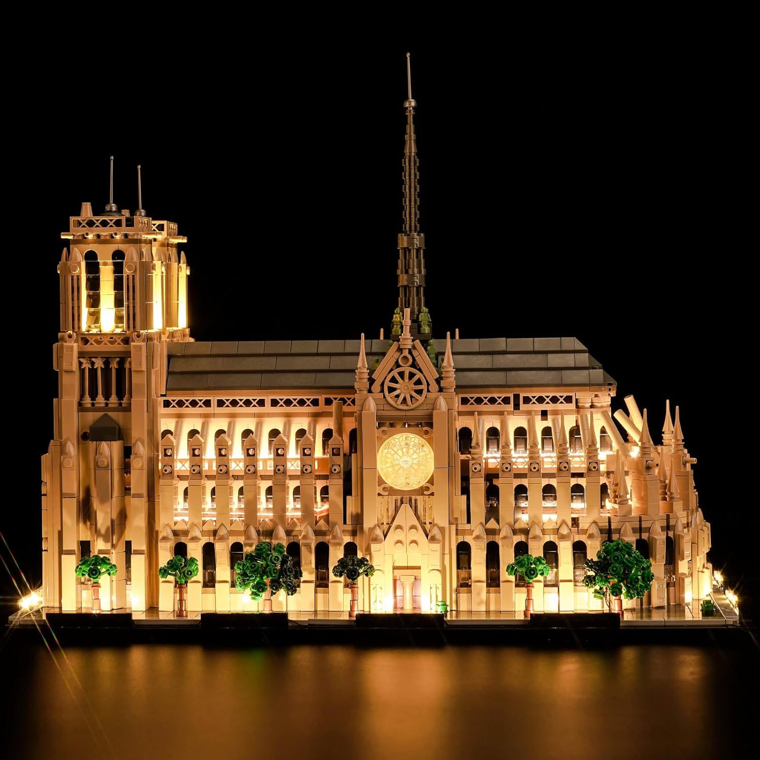 Kit d'éclairage télécommandé pour Lego Notre-Dame de Paris (pas Lego), ensemble d'éclairage LED pour Lego 21061 Architecture Notre-Dame de Paris Cadeau créatif