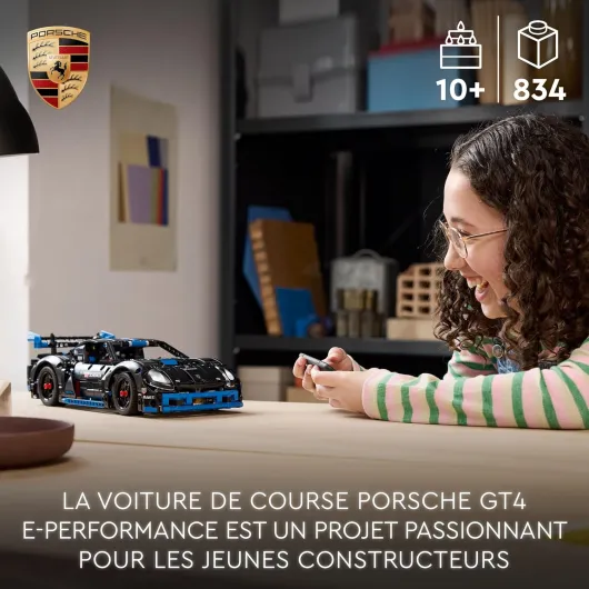 Technic Voiture de Course Porsche GT4 e-Performance - Modèle Télécommandé - Cadeau Interactif pour Les Enfants Garçons et Filles Qui Aiment Les Véhicules de Luxe à Partir de 10 Ans 42176
